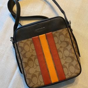 Coach men’s shoulder messenger bag